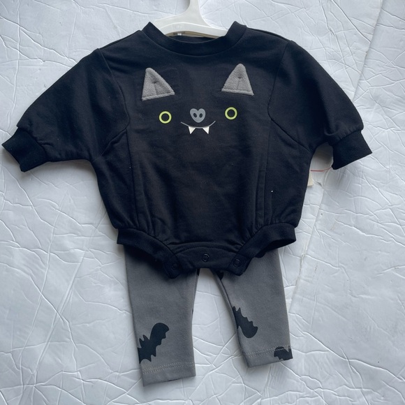 Romper & Leggings Set Bat Face - Cat & Jack NEWBORN - Picture 5 of 5